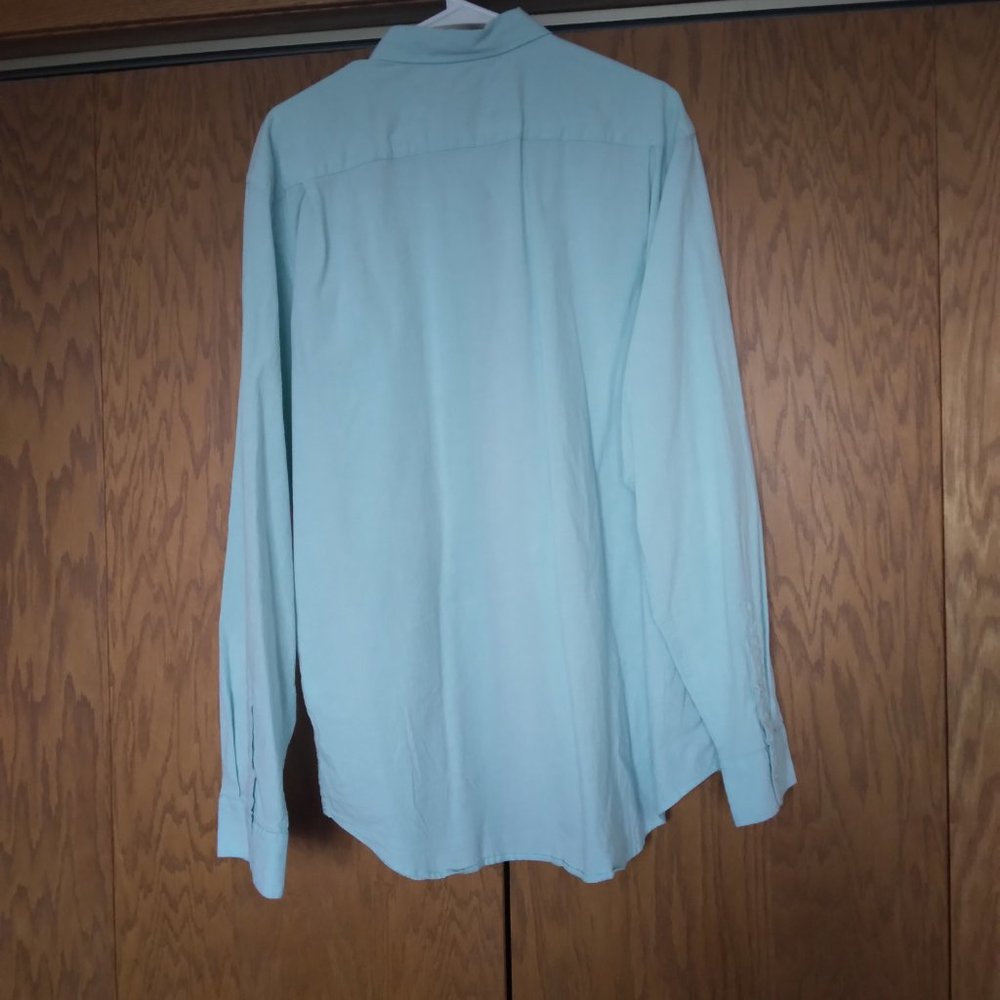 Old Navy, Men's, XL Tall, LS, Every Day, Button Down Shirt - Picture 3 of 5